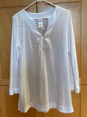 Catalina Arctic White Semi-Sheet Chevron Tunic Swim Cover Up - size M